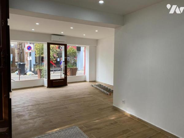 L AIGLE - immeuble commerce et appartement