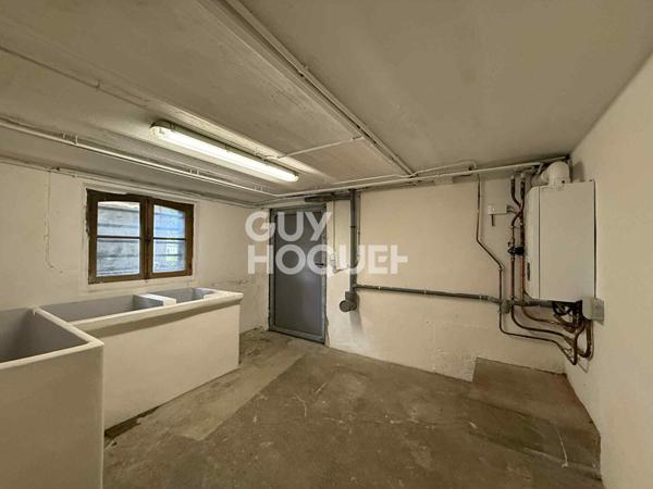 MAISON BOURGOISE AVEC TERRAIN ET DEPENDANCES - TOUQUES