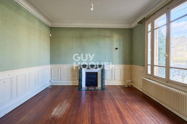 MAISON BOURGOISE AVEC TERRAIN ET DEPENDANCES - TOUQUES