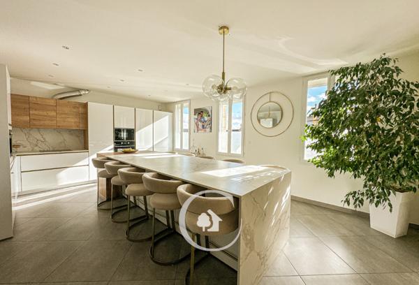 Saint-André-de-Cubzac (33240) BÂTISSE T6 - 5 CHAMBRES - PISCINE