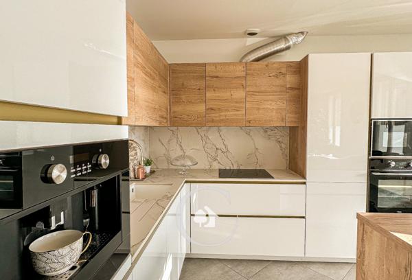 Saint-André-de-Cubzac (33240) BÂTISSE T6 - 5 CHAMBRES - PISCINE