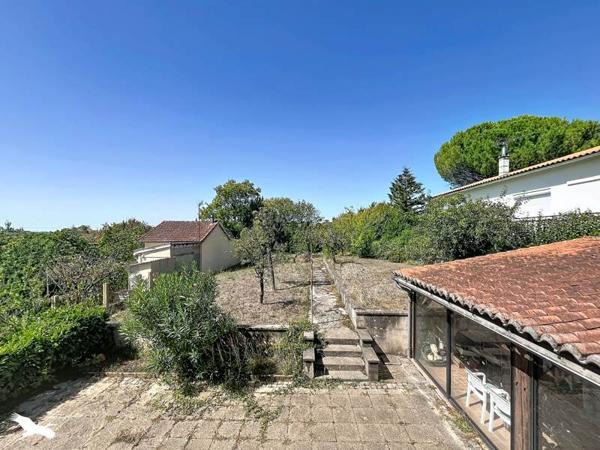 Maison 140 400 € Ruelle-sur-Touvre 5 p 116 m² DPE F