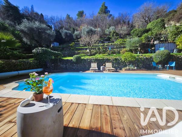 Maison à vendre 11 pièces 200 m² Le Bar-sur-Loup