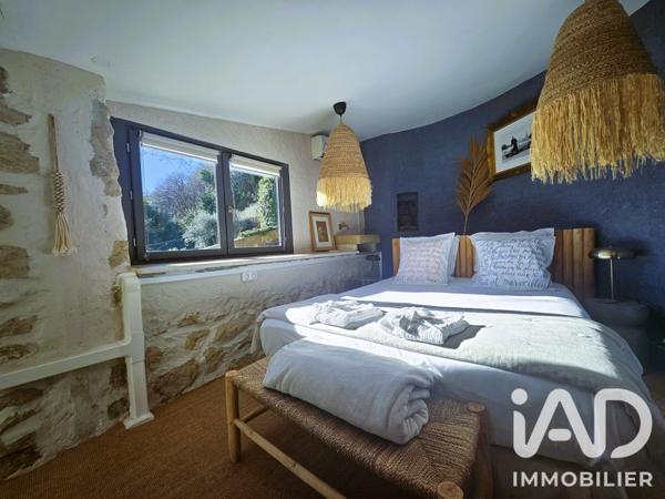 Maison à vendre 11 pièces 200 m² Le Bar-sur-Loup