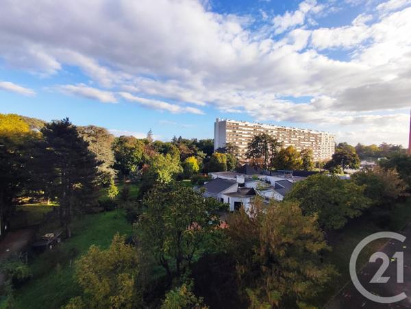 Appartement T5 à vendre  5 pièces - 76,88 m2 BRON - 69