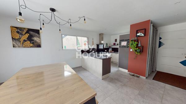 Maison plain pied Le Val Saint Pere 5 pièce(s)