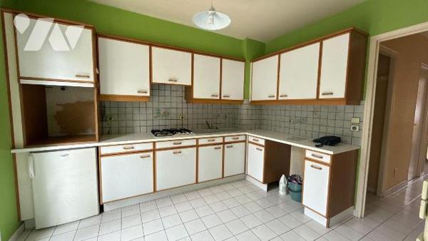 A vendre - Châlons-en-Champagne, secteur hôpital - Maison T6 de 108 m² avec terrasse et jardin
...