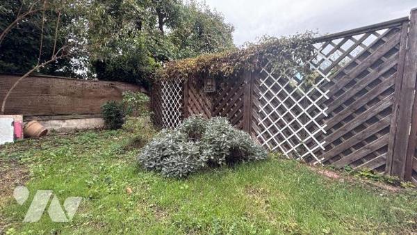 A vendre - Châlons-en-Champagne, secteur hôpital - Maison T6 de 108 m² avec terrasse et jardin
...