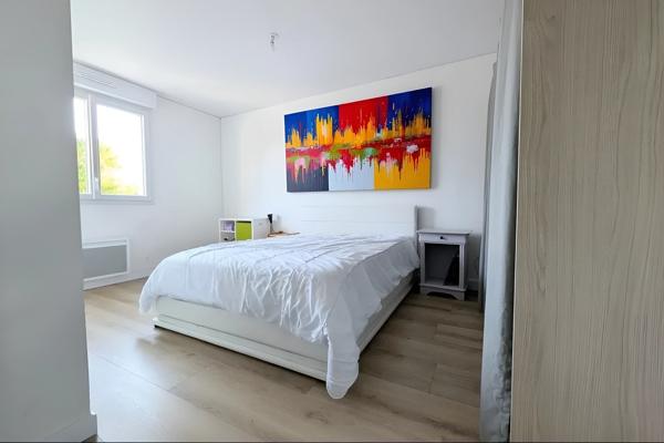 Maison contemporaine 96 m² RT2012 – 4 pièces – Terrasse et jardin clos – Bourg de Ploeren, proche Vannes et Go