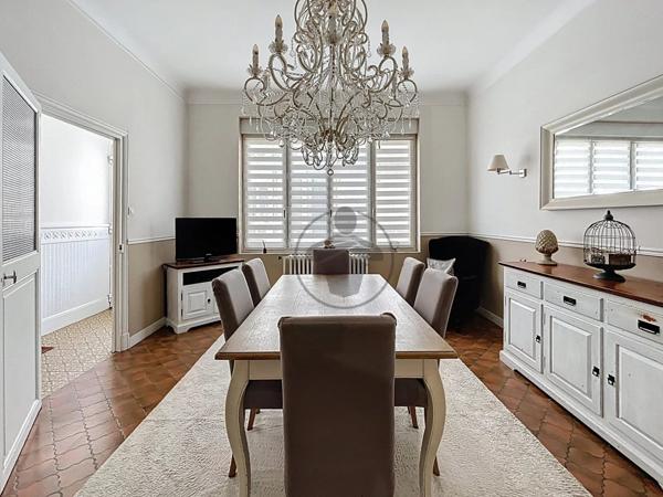 Vente Maison 7 pièces 160 m2 à Saint-Quentin