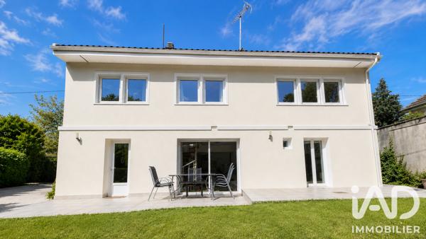 Maison à vendre 7 pièces 136 m² Roissy-en-Brie