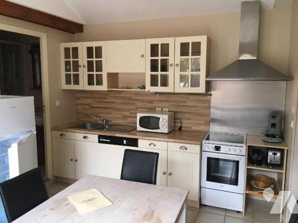 Pour famille nombreuse ou personnes recherchant une rentabilité locative, à Cancale proximité c...