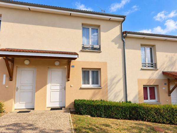 SAINT-ÉLOI -5 MINUTES DE NEVERS- MAISON 2 CHAMBRES  AVEC GARAGE   INVESTISSEMENT LOCATIF-COPROPRIETE DE 2009