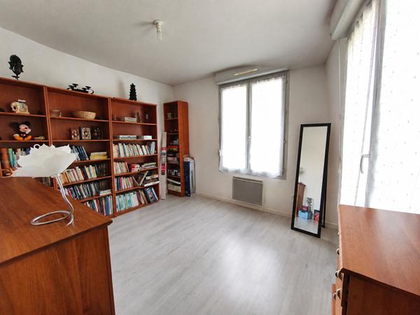 SAINT-ÉLOI -5 MINUTES DE NEVERS- MAISON 2 CHAMBRES  AVEC GARAGE   INVESTISSEMENT LOCATIF-COPROPRIETE DE 2009