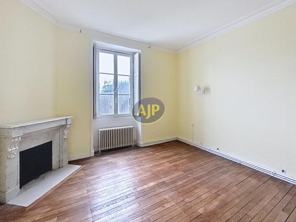 Location appartement Nantes : 1 700 € - AJP Immobilier Nantes Jouzel