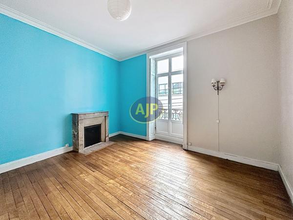 Location appartement Nantes : 1 700 € - AJP Immobilier Nantes Jouzel