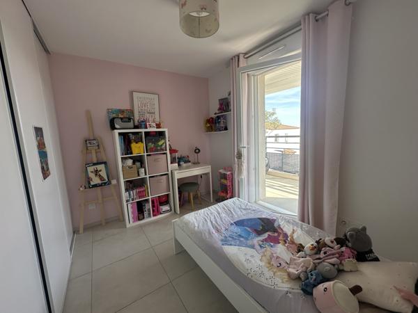 Maison
                                                                                                                                                                                                                                                                                                                        4 pièce(s)                                                                                                                                                                                                          3 chambre(s)                                                                                                                                                                                                          87.21  m²