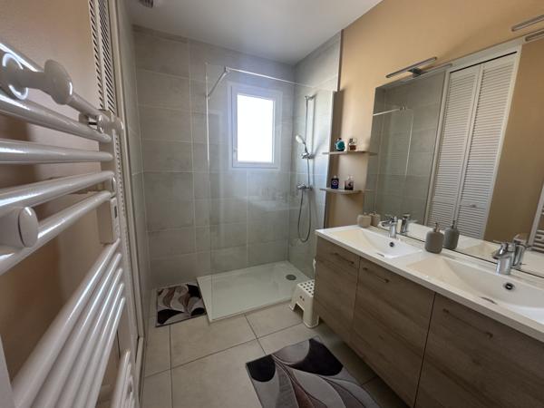 Maison
                                                                                                                                                                                                                                                                                                                        4 pièce(s)                                                                                                                                                                                                          3 chambre(s)                                                                                                                                                                                                          87.21  m²