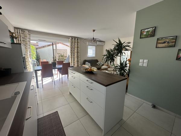 Maison
                                                                                                                                                                                                                                                                                                                        4 pièce(s)                                                                                                                                                                                                          3 chambre(s)                                                                                                                                                                                                          87.21  m²