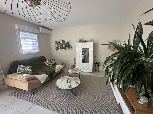 Maison
                                                                                                                                                                                                                                                                                                                        4 pièce(s)                                                                                                                                                                                                          3 chambre(s)                                                                                                                                                                                                          87.21  m²