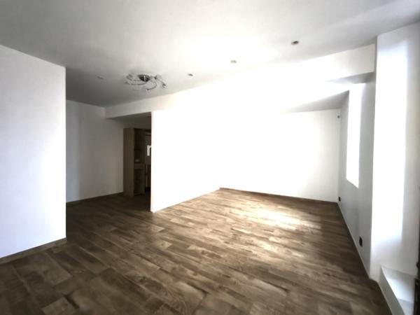 Maison à Saron-sur-Aube, 51260 - 5 pièces 141m²