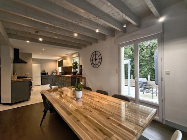 Maison 8 pièces - 177 m²