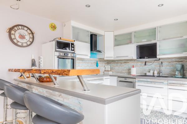 Maison à vendre 10 pièces 162 m² Longjumeau