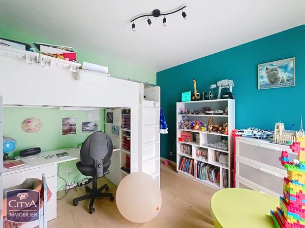 Maison à vendre 9 pièces 212.26m² Lucé (28110)