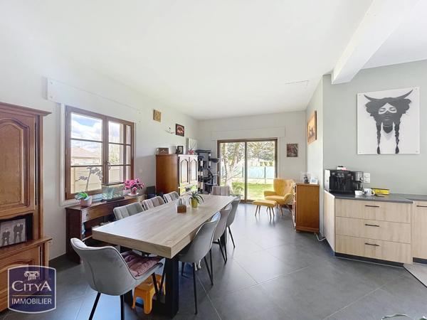 Maison à vendre 9 pièces 212.26m² Lucé (28110)