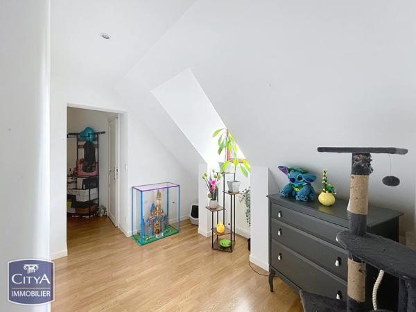 Maison à vendre 9 pièces 212.26m² Lucé (28110)