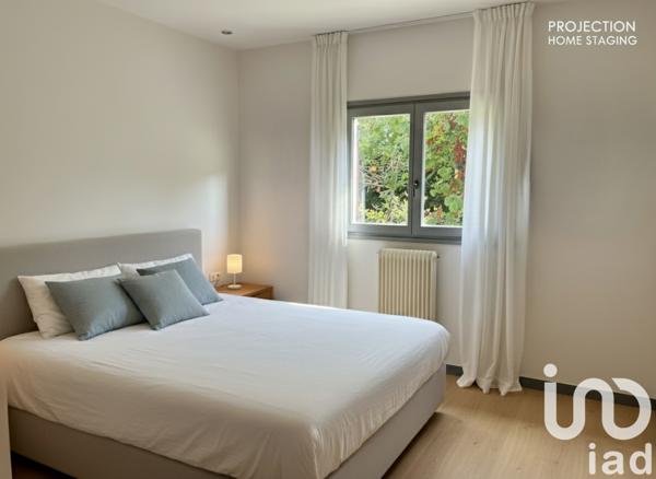 Maison à vendre 8 pièces 200 m² Aix-en-Provence