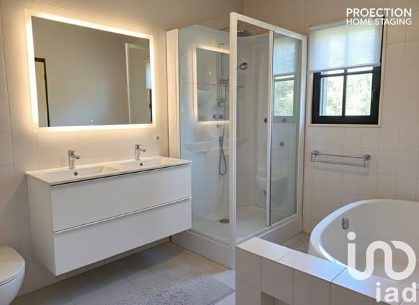 Maison à vendre 8 pièces 200 m² Aix-en-Provence