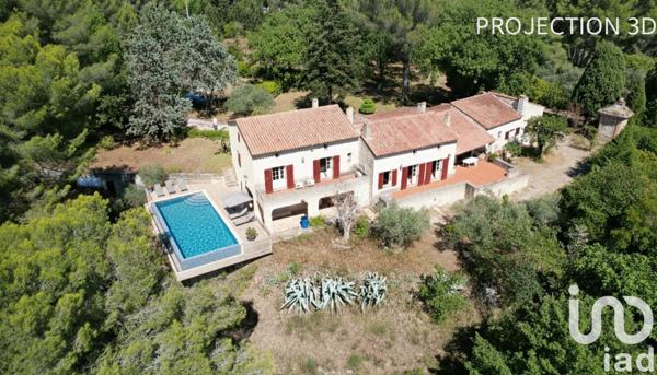 Maison à vendre 8 pièces 200 m² Aix-en-Provence