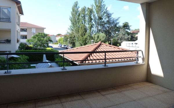 Appartement à louer    2 pièces •  Saint-Laurent-d'Agny