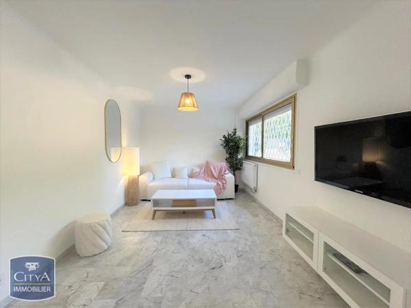 Appartement à louer 1 pièce 29.02m²