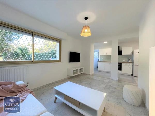 Appartement à louer 1 pièce 29.02m²