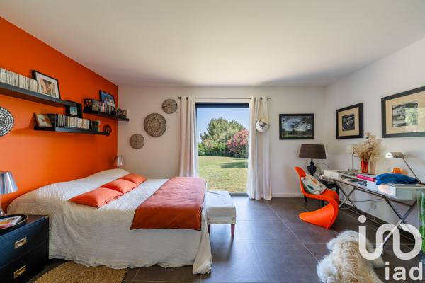 Maison à vendre 7 pièces 215 m² Éguilles