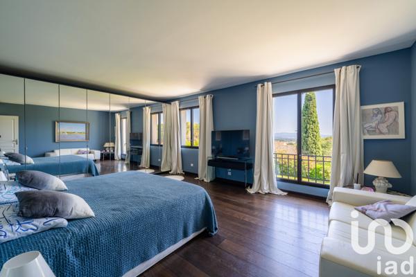 Maison à vendre 7 pièces 215 m² Éguilles