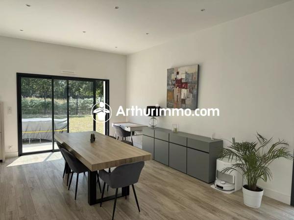 Vente                                                      Maison
                        
                     4 pièces                      132 m2                     à Bagnoles-de-l'Orne-Normandie