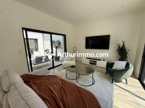 Vente                                                      Maison
                        
                     4 pièces                      132 m2                     à Bagnoles-de-l'Orne-Normandie