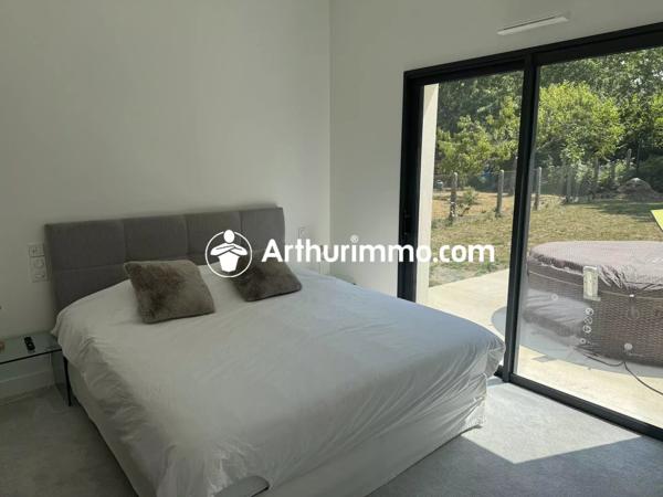 Vente                                                      Maison
                        
                     4 pièces                      132 m2                     à Bagnoles-de-l'Orne-Normandie