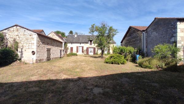 Maison 3 pièces à vendre Scorbé Clairvaux - 86140 / Réf: 11944