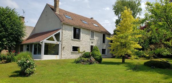 Maison en pierre au calme et sans travaux à une heure de Paris