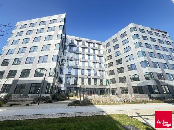 CESSON SEVIGNE - BUREAUX A LOUER - 3 422 M² - DIVISIBLE