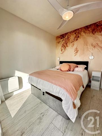 Appartement F4 à vendre  3 pièces - 53 m2 FOURAS - 17