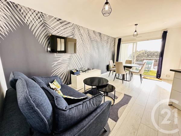 Appartement F4 à vendre  3 pièces - 53 m2 FOURAS - 17