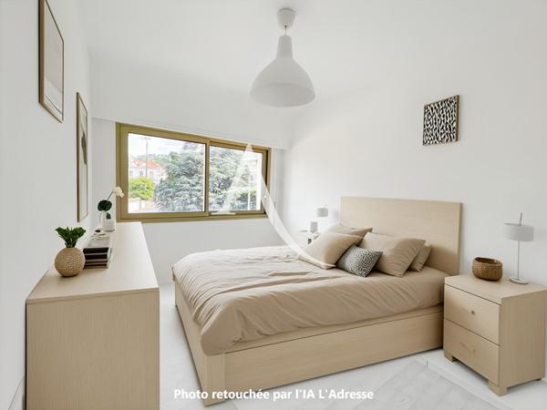 CANNES - MONTFLEURY - DERNIER ÉTAGE - 3 PIÈCES - LOGGIA - VUE DÉGAGÉE - GARAGE