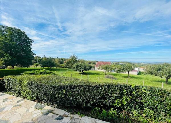 Maison à vendre    5 pièces •  Saint-Gobain