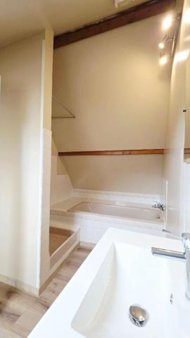 BOURGES MAISON 58.6M²  2 PIECES 1 CHAMBRE