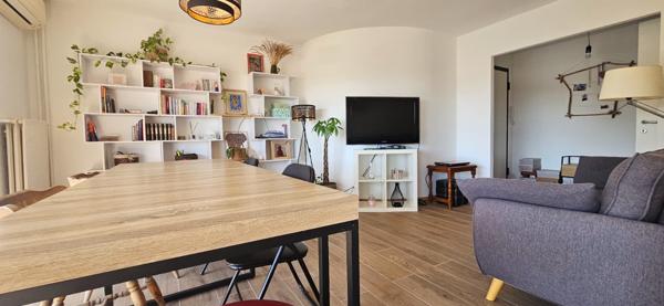 A Vendre Nice St ROCH grand 2 pieces avec dressing, garage et cave